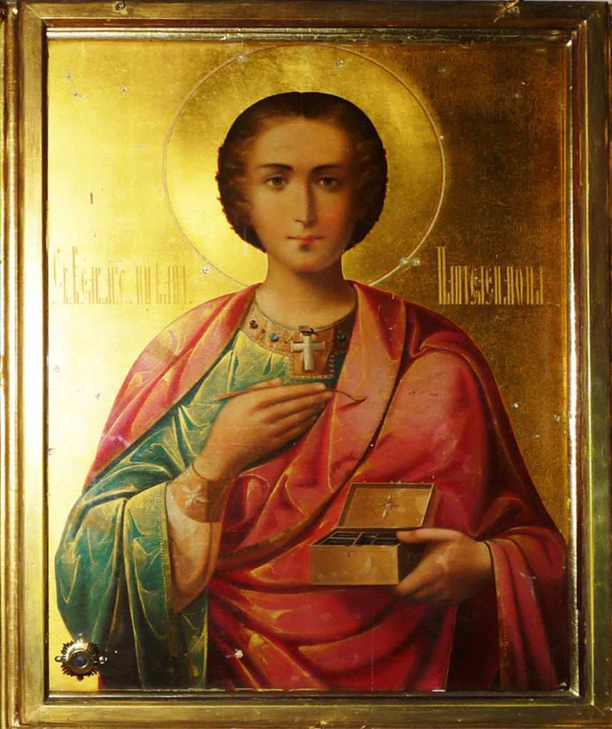 Икона великомученика Пантелеймона со Святой Горы Афон с частицей мощей. 