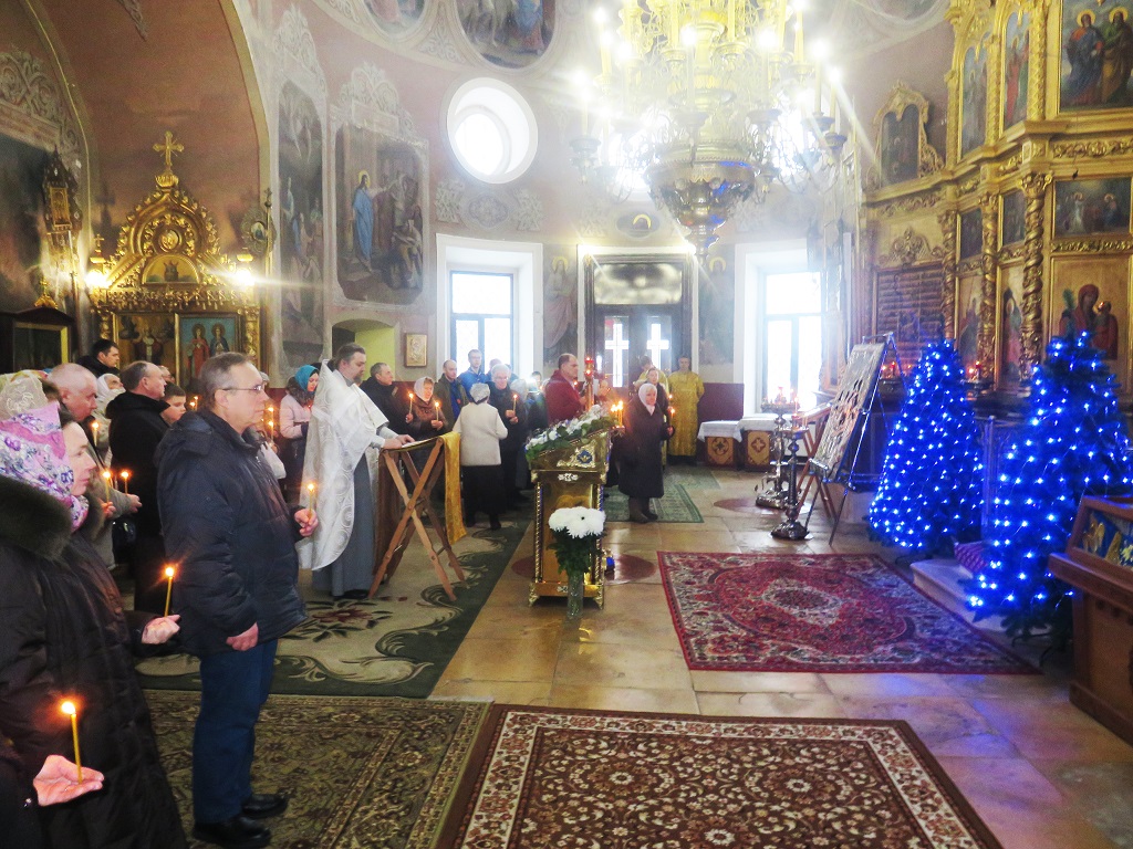 Новогодний молебен.